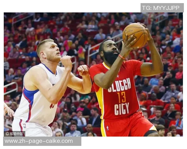 快船与火箭激战正酣谁能在西部赛区争夺更高荣誉